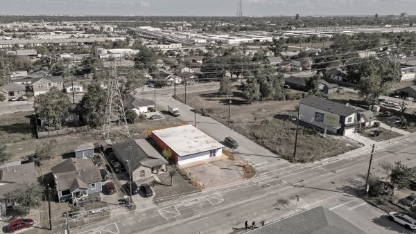 Listing Image #3 - Retail for sale at 3802 Hardy St, Houston TX 77009