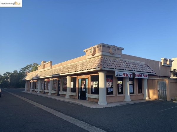 Listing Image #1 - Others for sale at 730 E F Street, Oakdale CA 95361
