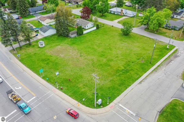 Listing Image #1 - Retail for sale at 415 N Main Street, Lake City MI 49651