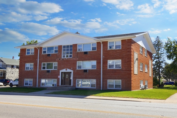 Listing Image #1 - Multi-family for sale at 7821 43rd St, Lyons IL 60534
