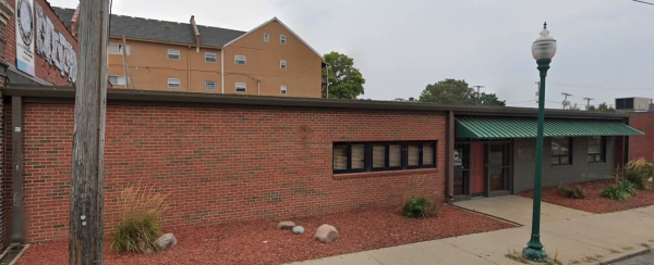 Listing Image #1 - Office for sale at 800 Westport Rd, Kansas City MO 64111