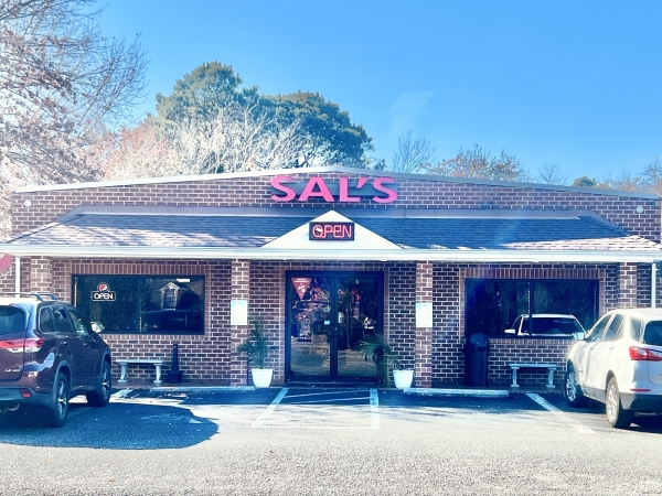 Listing Image #1 - Retail for sale at 2520 George Washington Memorial Highway, Hayes VA 23072