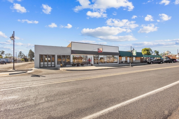 Listing Image #2 - Retail for sale at 417 1st St., Culver OR 97734