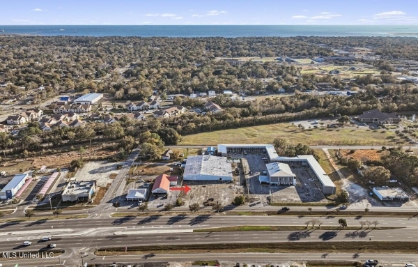 Listing Image #1 - Others for sale at 2126 Denny Avenue, Pascagoula MS 39567