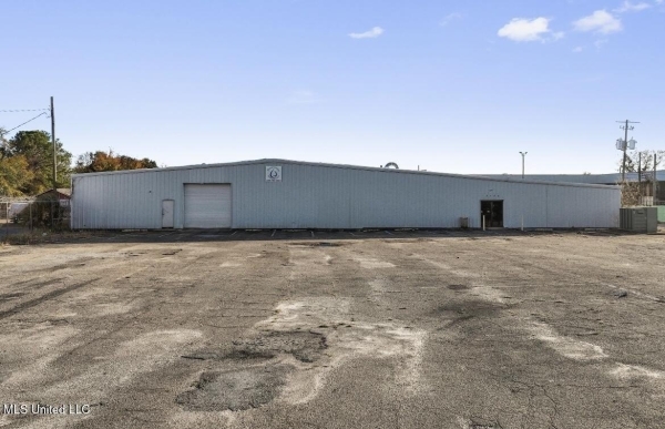 Listing Image #3 - Others for sale at 2126 Denny Avenue, Pascagoula MS 39567