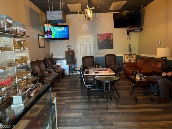 Listing Image #2 - Retail for sale at 17 W Westfield Ave, Roselle Park NJ 07204