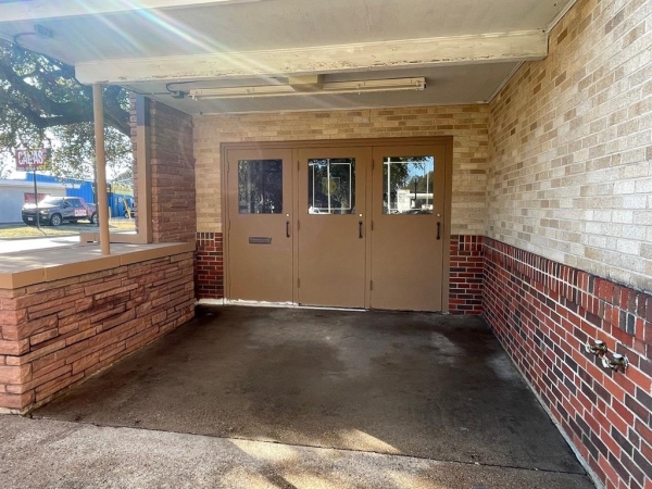 Listing Image #3 - Office for sale at 1309 Newport Avenue, Dallas TX 75224