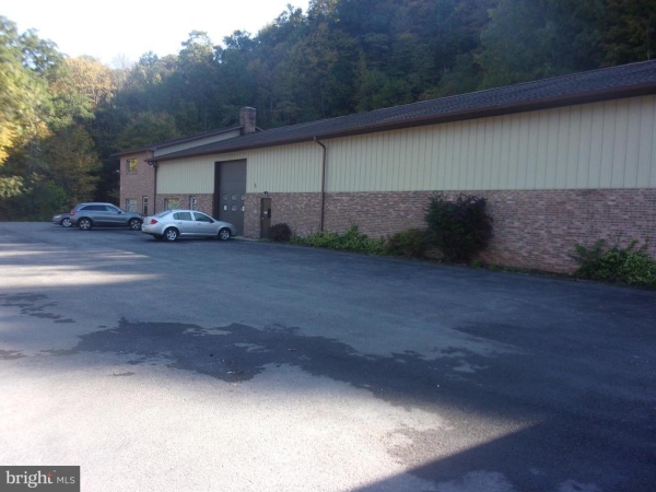 Listing Image #1 - Others for sale at 11400 Vale Summit Road Sw, Frostburg MD 21532