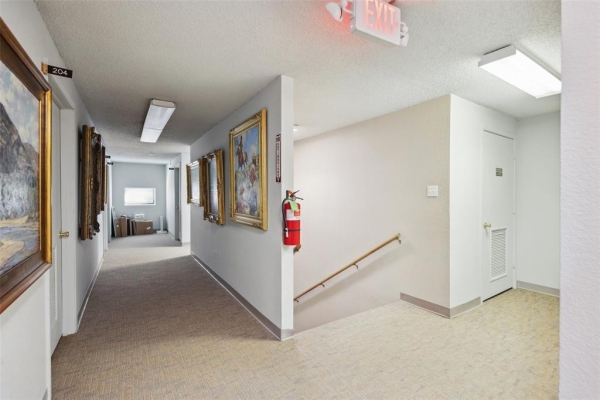 Listing Image #3 - Industrial for sale at 102 104 S Main Street, Cleburne TX 76033