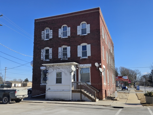 Listing Image #1 - Multi-family for sale at 105 N Depot Street, Somonauk IL 60552