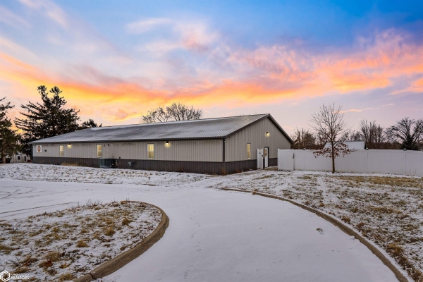 Listing Image #1 - Others for sale at 713 S 12th Street, Marshalltown IA 50158