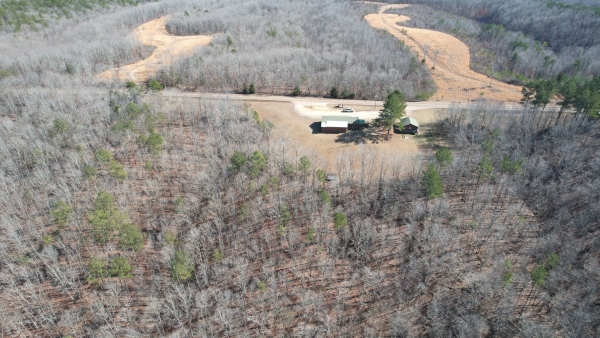 Listing Image #3 - Retail for sale at 2049 Waynesboro Hwy, Waynesboro TN 38485