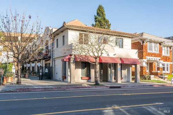 Listing Image #3 - Multi-family for sale at 514 B St, Santa Rosa CA 95401