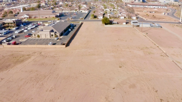 Listing Image #3 - Land for sale at 987 S. River Rd., St. George UT 84790