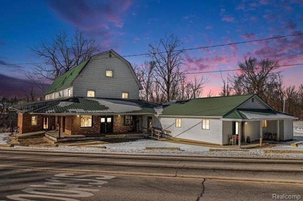 Listing Image #3 - Others for sale at 8572 Silver Lake Road, Argentine Twp MI 48451