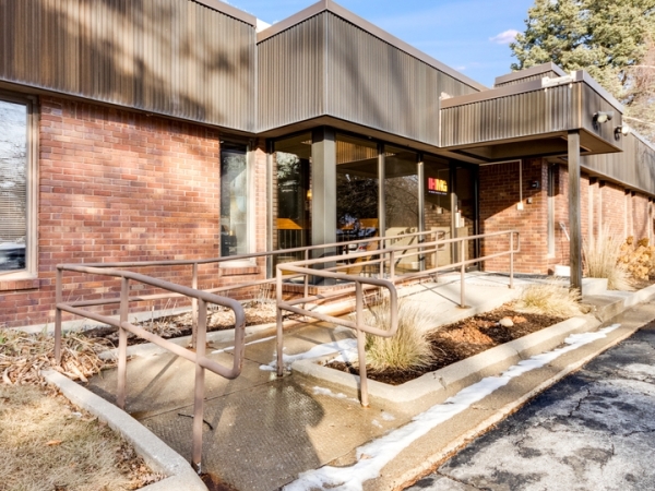 Listing Image #2 - Office for sale at 4215 Newburg Road, Rockford IL 61108