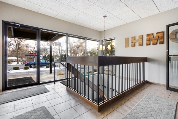 Listing Image #3 - Office for sale at 4215 Newburg Road, Rockford IL 61108