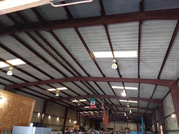 Listing Image #2 - Industrial for sale at 401 Chihuahua St, LAREDO TX 78040