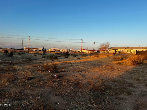 Listing Image #3 - Land for sale at 16678 Sequoia Street, Hesperia CA 92345