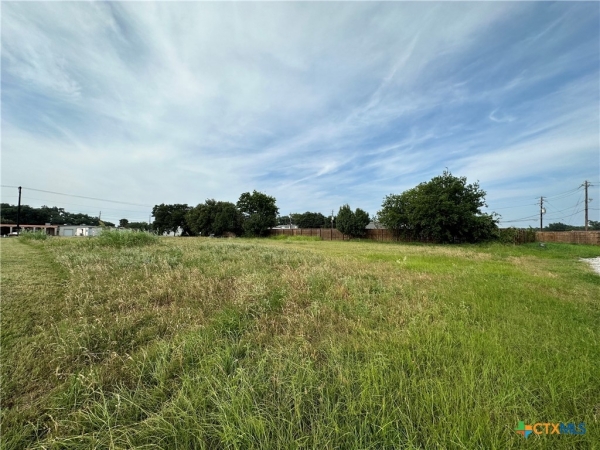 Listing Image #2 - Others for sale at 605 E Airline Road, Victoria TX 77901