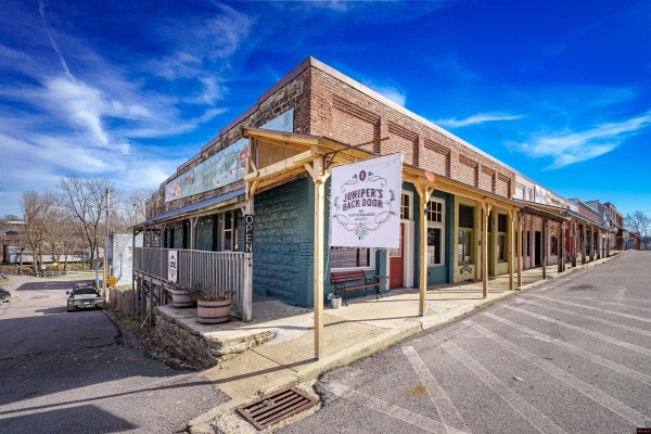 Listing Image #1 - Others for sale at 131 MAIN STREET, Calico Rock AR 72519