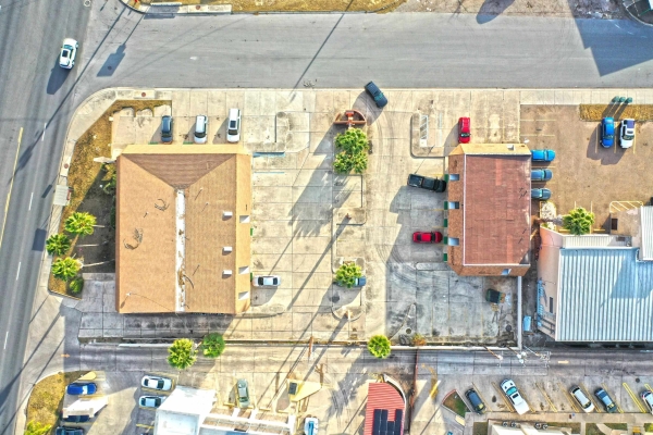 Listing Image #3 - Retail for sale at 6202 Mcpherson Rd, Laredo TX 78041