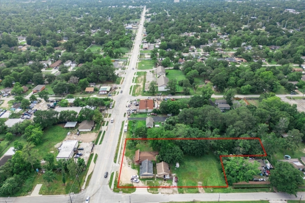 Listing Image #2 - Land for sale at 6213 Laura Koppe Road, Houston TX 77016