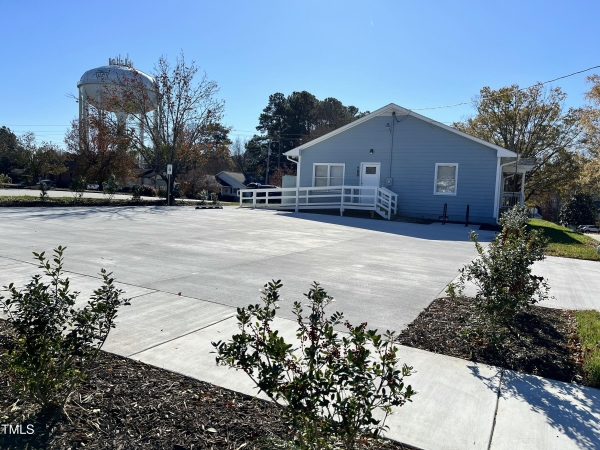 Listing Image #1 - Office for sale at 108 Justice Heights Street, Apex NC 27502