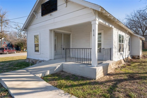 Listing Image #2 - Others for sale at 818 N 9th Street, Midlothian TX 76065