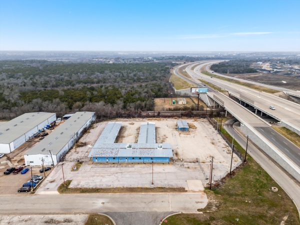 Listing Image #1 - Industrial for sale at 4004 Bell Dr, Temple TX 76502