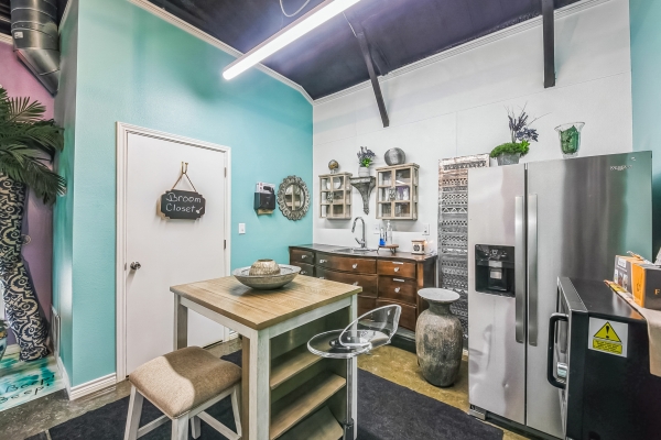 Listing Image #1 - Office for sale at 2207 GILMER STREET, Caddo Mills TX 75135