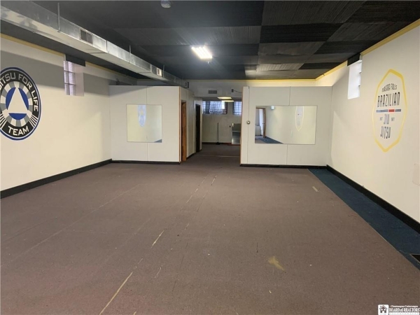 Listing Image #3 - Others for sale at 1515 Pine Ave., Niagara Falls NY 14301