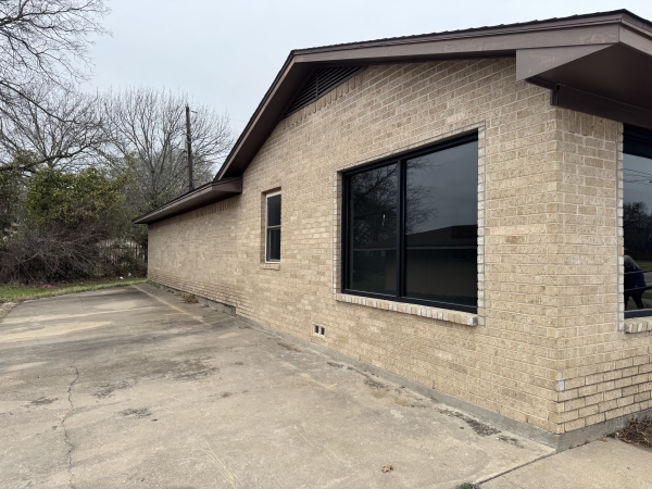 Listing Image #3 - Office for sale at 503 Lipscomb, Bonham TX 75418
