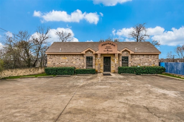 Listing Image #2 - Retail for sale at 3811 S Lancaster Road, Dallas TX 75216