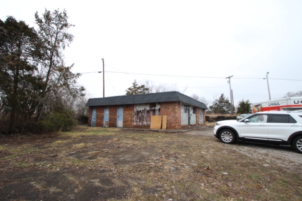 Listing Image #2 - Others for sale at 1940 Willisburg Rd, Lawrenceburg KY 40342