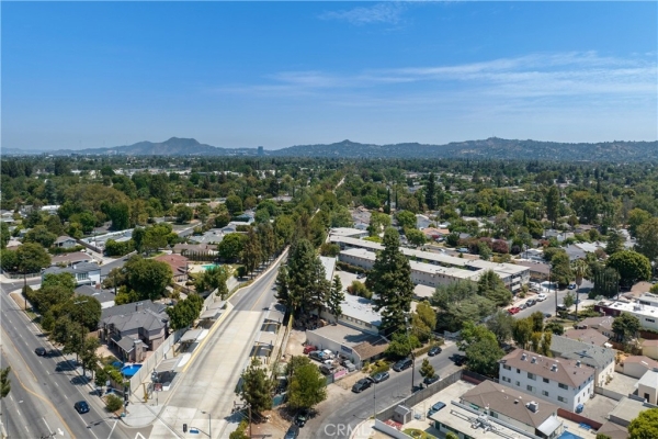 Listing Image #3 - Others for sale at 5938 Buffalo Avenue, Sherman Oaks CA 91401