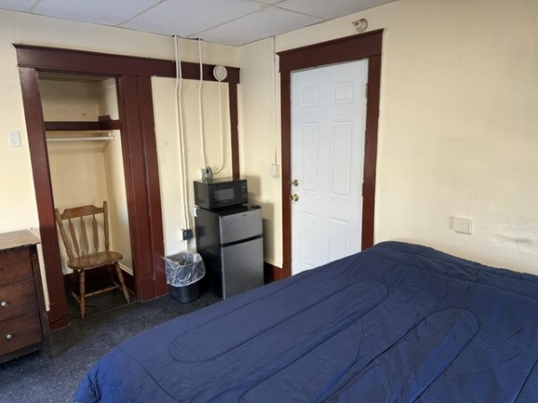 Listing Image #3 - Multi-family for sale at 88 Bartlett Street, Lewiston ME 04240