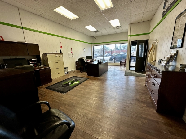 Listing Image #2 - Office for sale at 217 E Main St, Clinton IL 61727