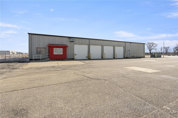Listing Image #2 - Others for sale at 275 Larcel Drive, Sikeston MO 63801