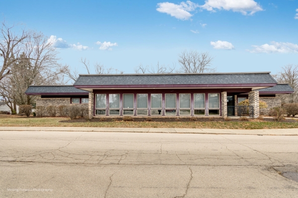 Listing Image #2 - Office for sale at 2829 Glenwood Avenue, Rockford IL 61101