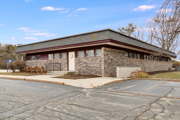 Listing Image #3 - Office for sale at 2829 Glenwood Avenue, Rockford IL 61101