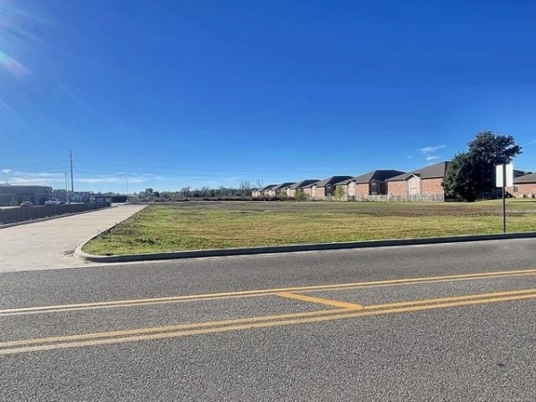 Listing Image #1 - Others for sale at 203 Southridge Road, Tahlequah OK 74464