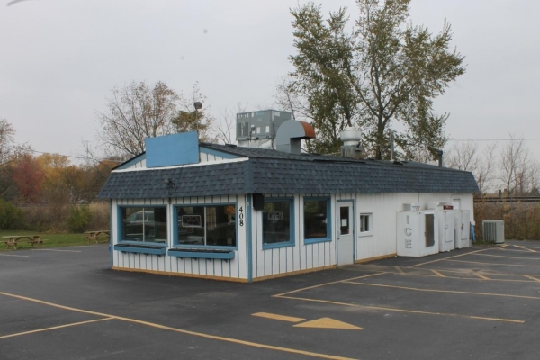 Listing Image #2 - Retail for sale at 408 E Comanche Avenue, Shabbona IL 60550