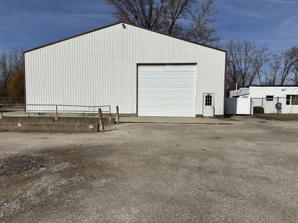 Listing Image #3 - Others for sale at 2221 & 2225 Chartres Street, LaSalle IL 61301