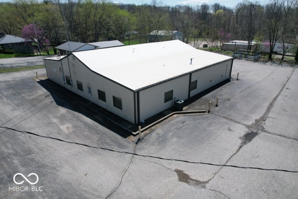 Listing Image #2 - Others for sale at 1571 E Buckeye Street, North Vernon IN 47265