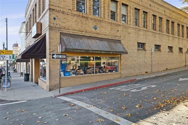Listing Image #1 - Others for sale at 4 S. Washington Streeet, Sonora CA 95370