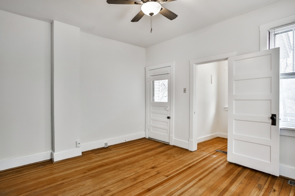 Listing Image #8 - Multi-family for sale at 7303 Nottingham Ave, Shrewsbury MO 63119