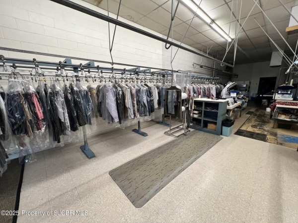 Listing Image #3 - Others for sale at 1601 N DUSTIN Avenue SUITE A, Farmington NM 87401