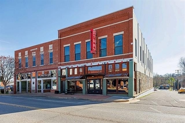 Listing Image #2 - Others for sale at 120 N Muskogee Avenue, Tahlequah OK 74464