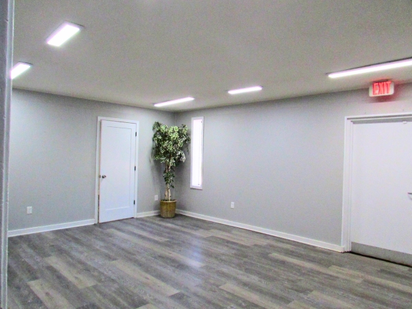 Listing Image #2 - Office for sale at 326 Green Acres Road, Fort Walton Beach FL 32547